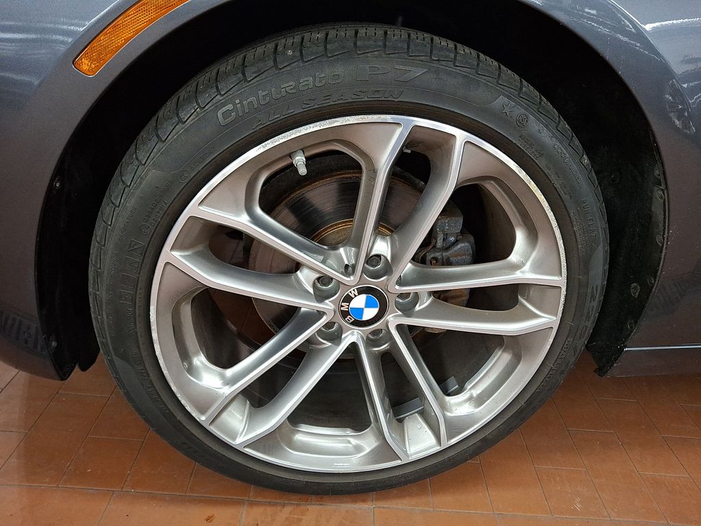 Thumbnail: 2018 BMW 3 Series - 6