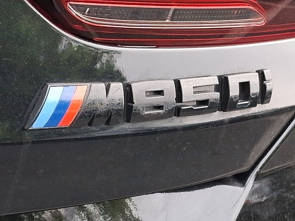 Thumbnail: 2023 BMW 8 Series - 7