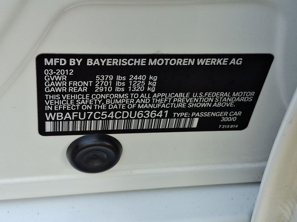 Thumbnail: 2012 BMW 5 Series - 14