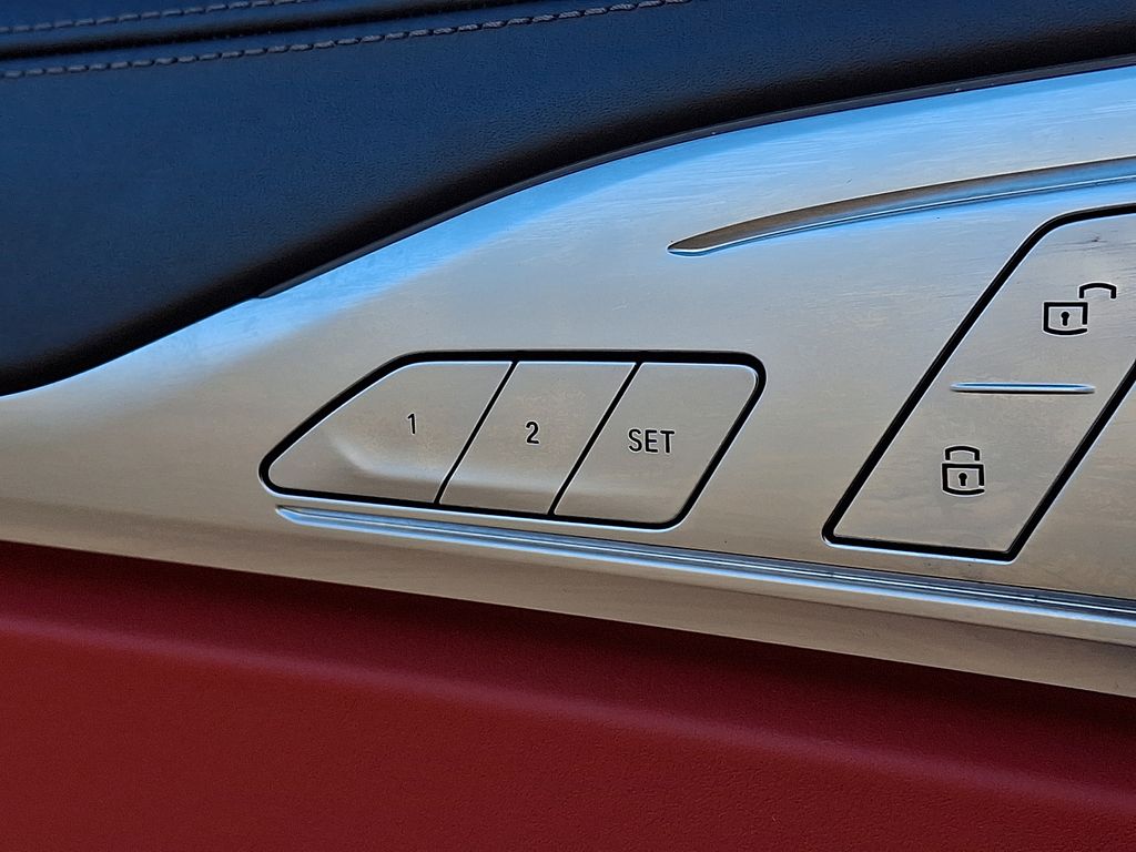 Thumbnail: 2024 BMW 8 Series - 28