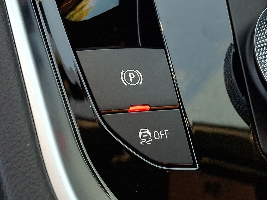 Thumbnail: 2025 BMW Z4 - 25