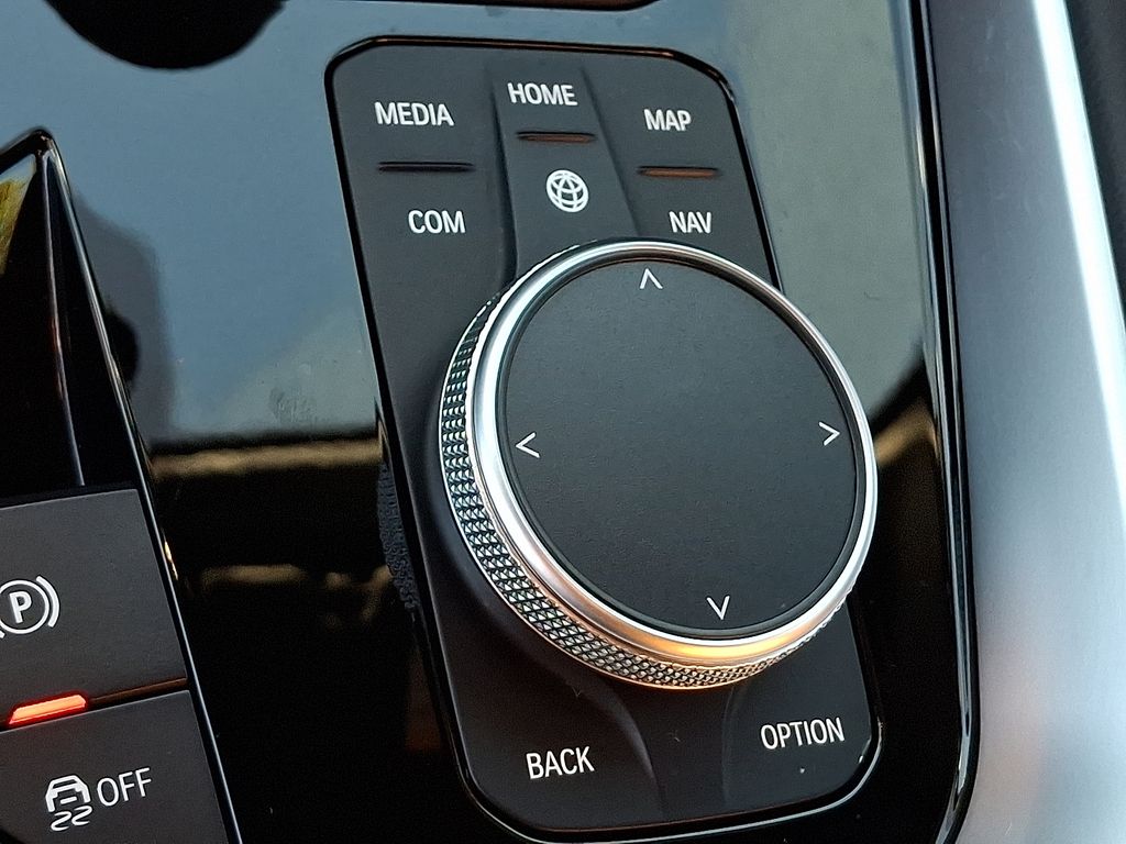 Thumbnail: 2025 BMW Z4 - 21