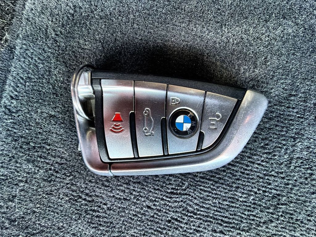 Thumbnail: 2019 BMW 5 Series - 29