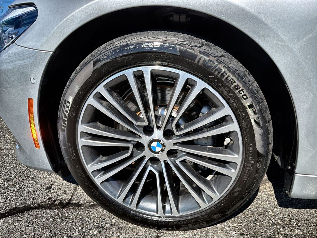 Thumbnail: 2019 BMW 5 Series - 8
