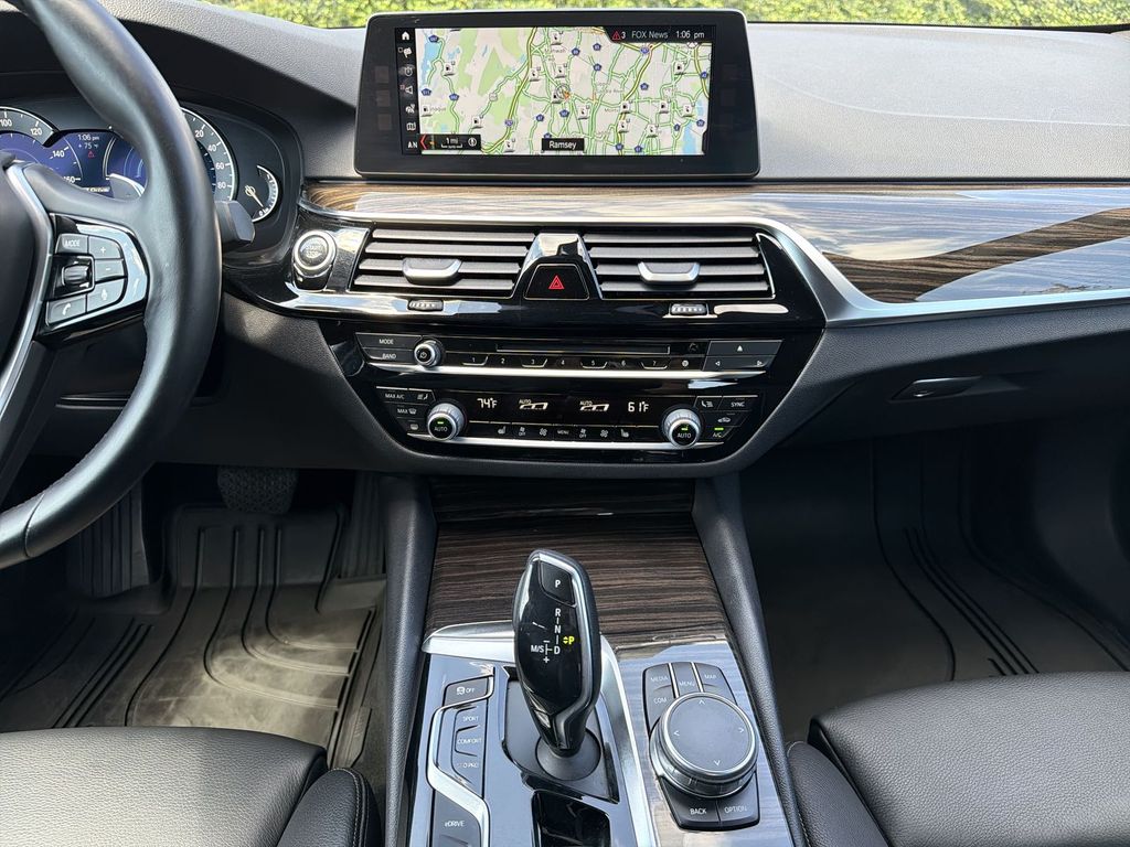 Thumbnail: 2018 BMW 5 Series - 14
