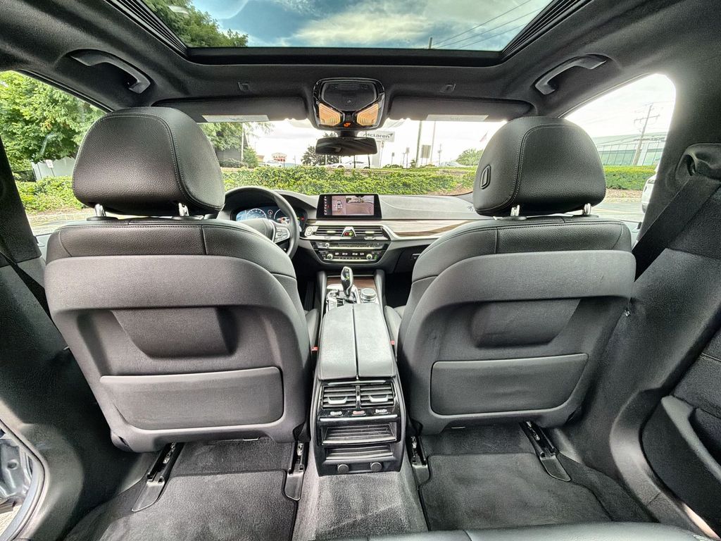 Thumbnail: 2019 BMW 5 Series - 13