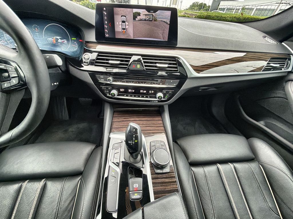 Thumbnail: 2019 BMW 5 Series - 14