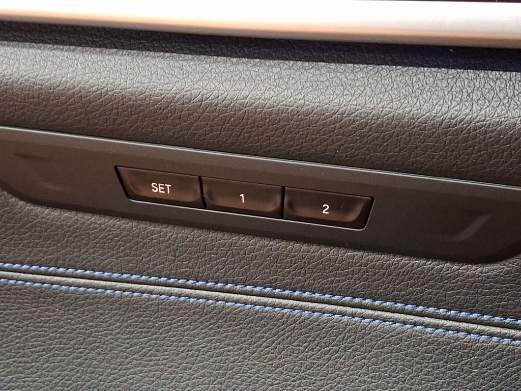 2020 BMW 5 Series 540i 24