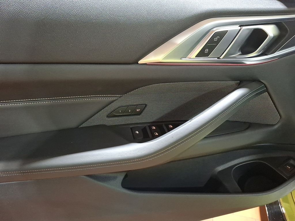 Thumbnail: 2023 BMW M4 - 16