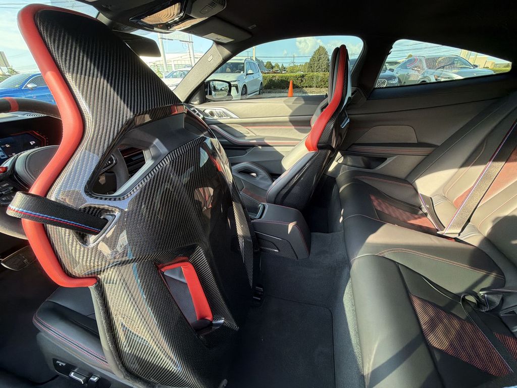 Thumbnail: 2025 BMW M4 - 12