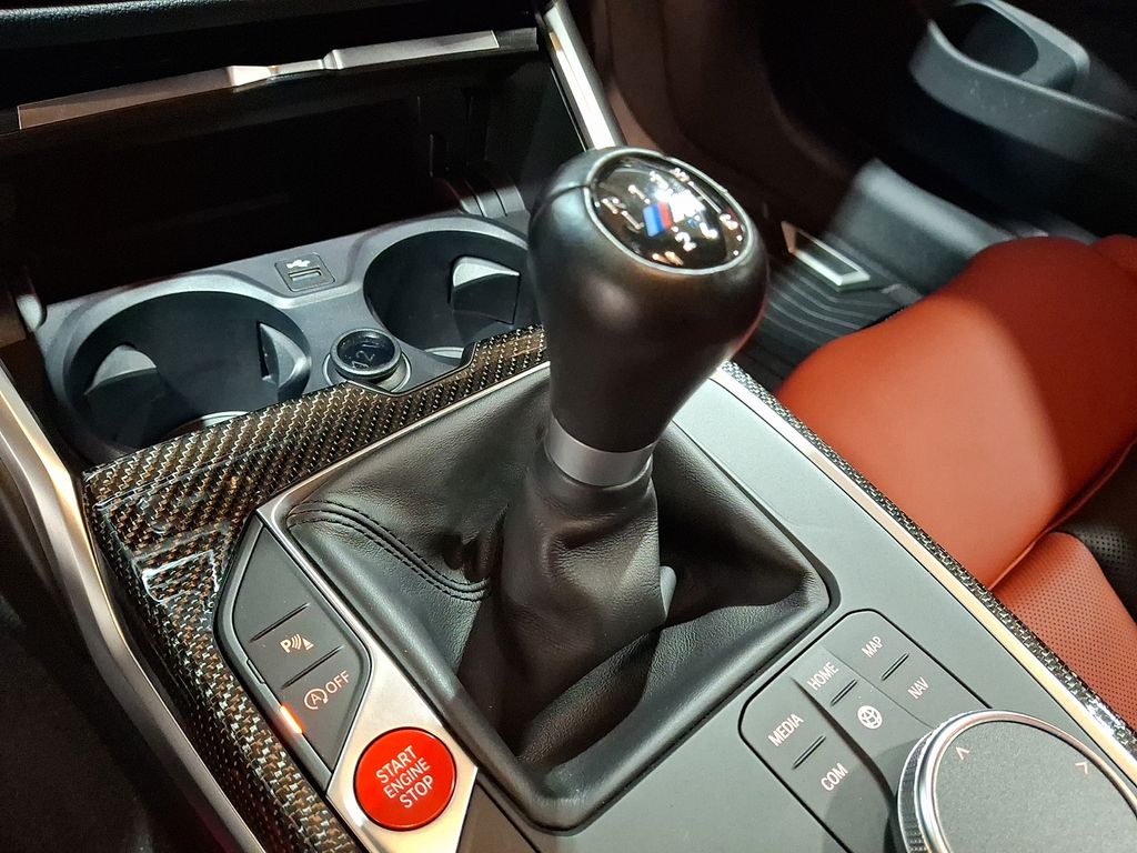 Thumbnail: 2022 BMW M3 - 10