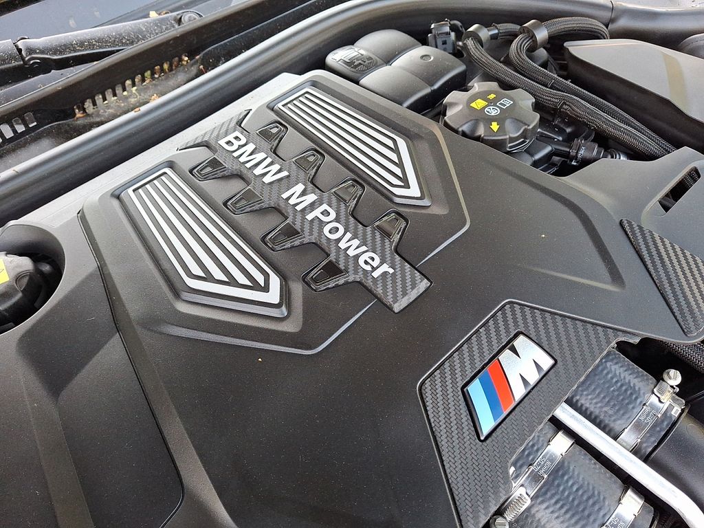 Thumbnail: 2023 BMW M5 - 31