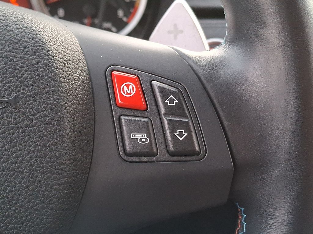 Thumbnail: 2012 BMW M3 - 21