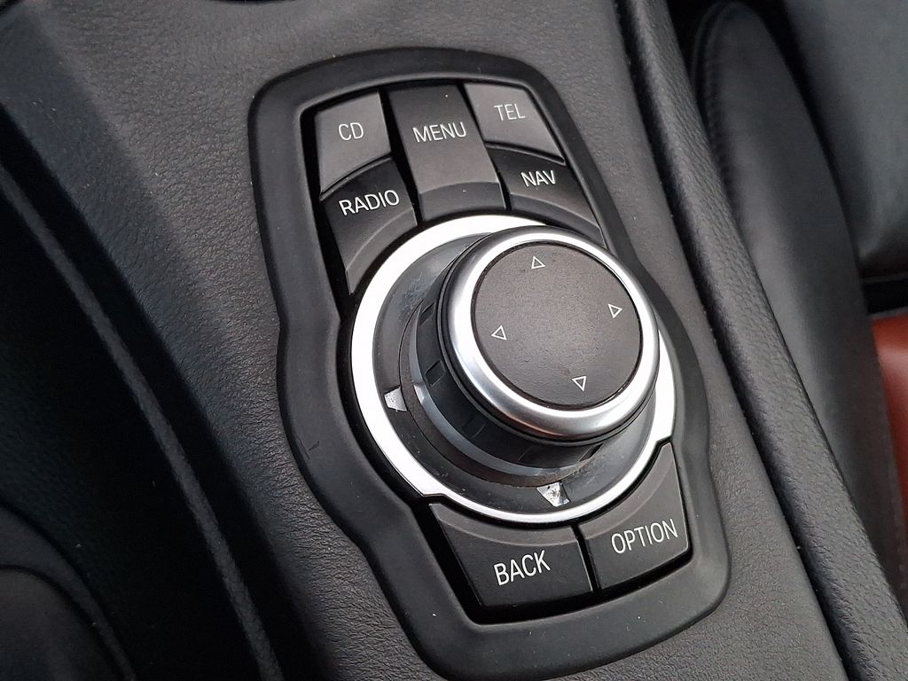 Thumbnail: 2012 BMW M3 - 23