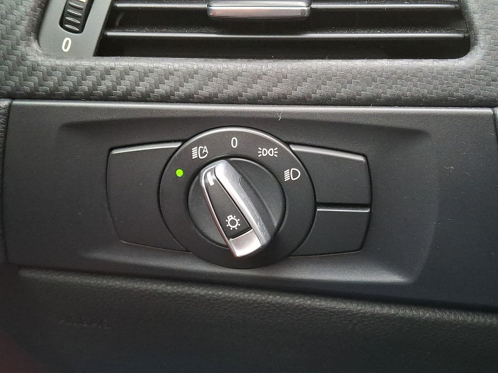 Thumbnail: 2012 BMW M3 - 24