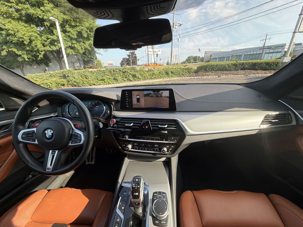 Thumbnail: 2019 BMW M5 - 2