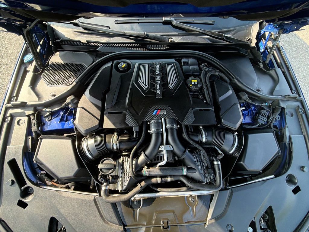Thumbnail: 2019 BMW M5 - 9