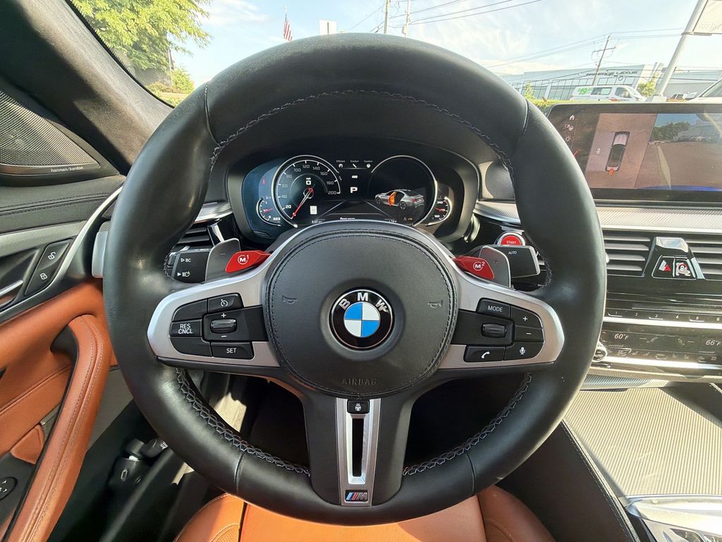 Thumbnail: 2019 BMW M5 - 14