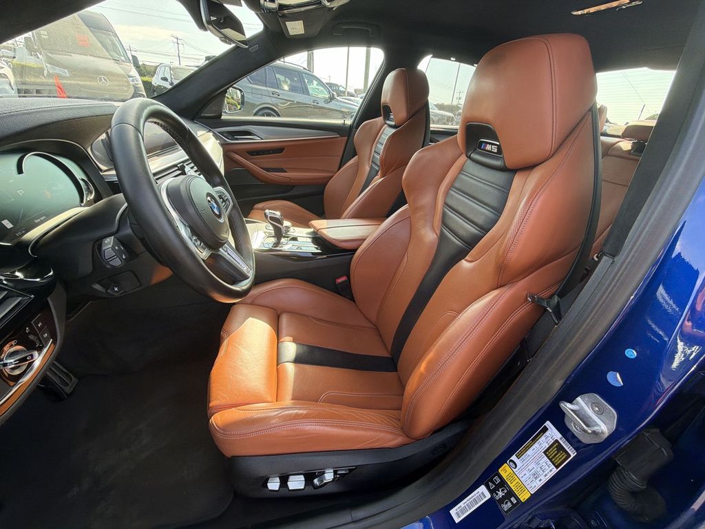 Thumbnail: 2019 BMW M5 - 12