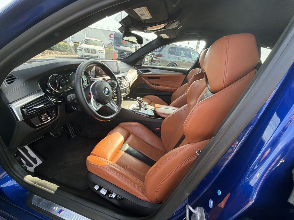 Thumbnail: 2019 BMW M5 - 11