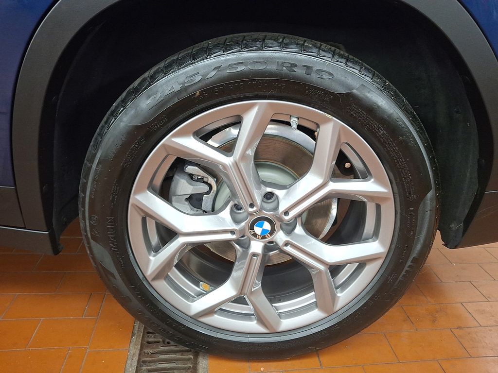 Thumbnail: 2022 BMW X3 - 6