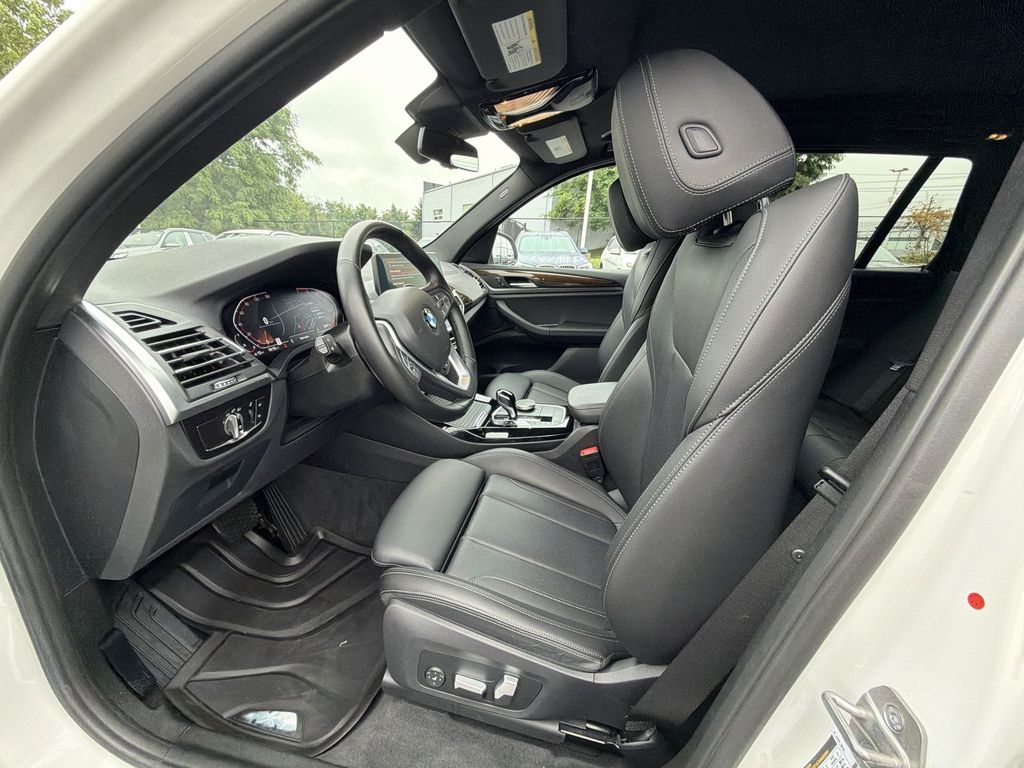 Thumbnail: 2023 BMW X3 - 10