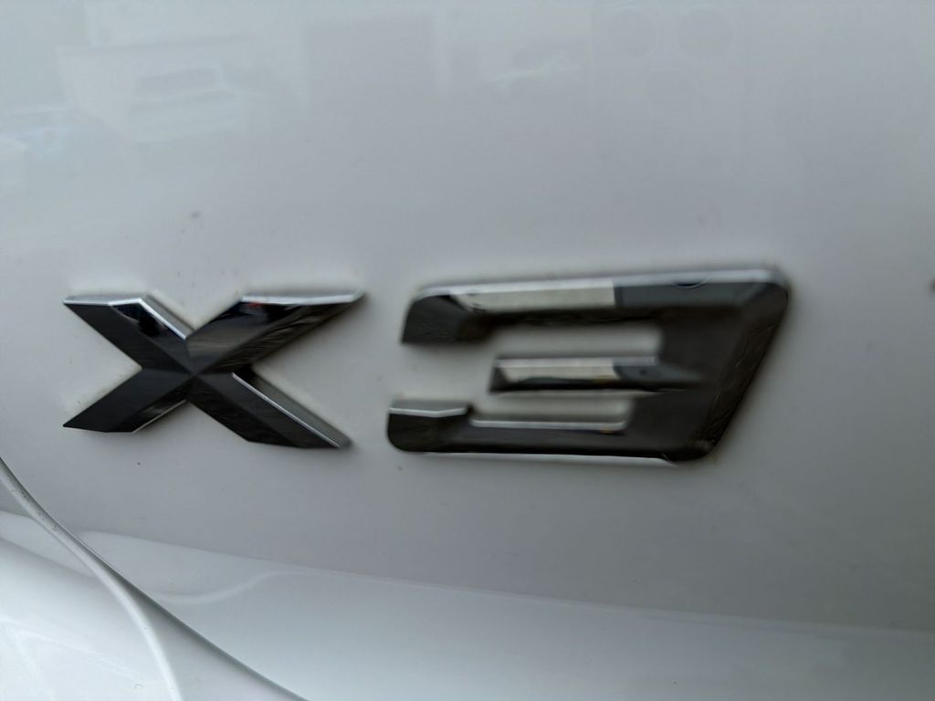 Thumbnail: 2023 BMW X3 - 17