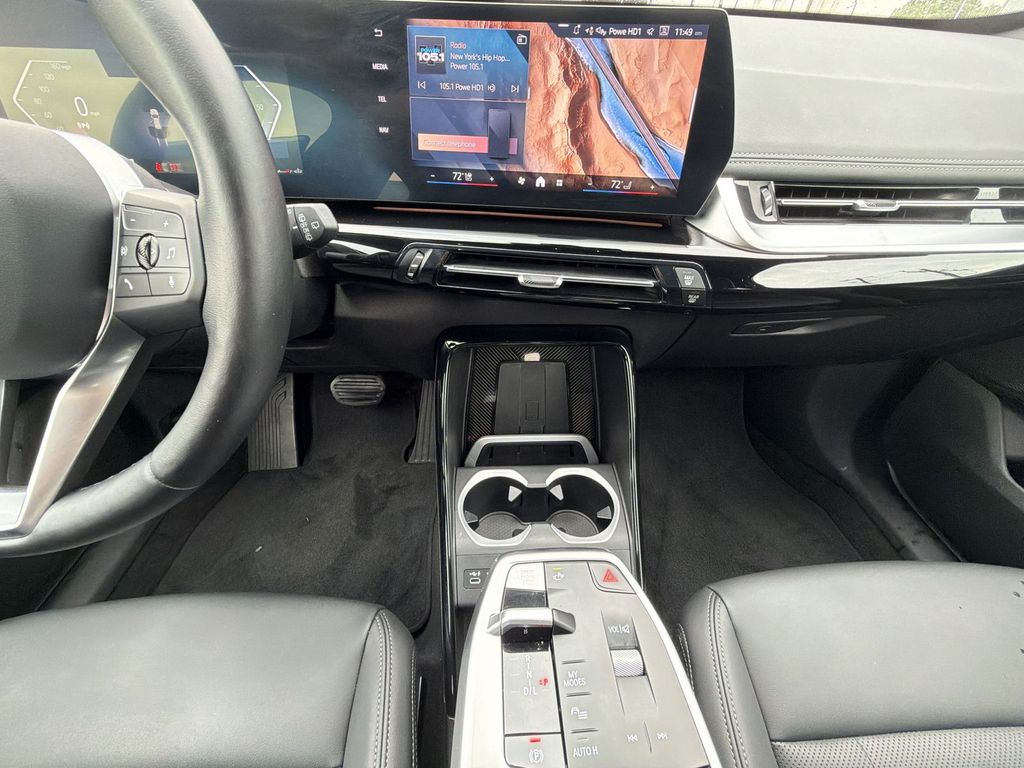 Thumbnail: 2024 BMW X1 - 14