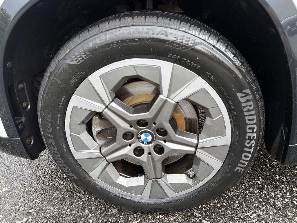 Thumbnail: 2024 BMW X1 - 8