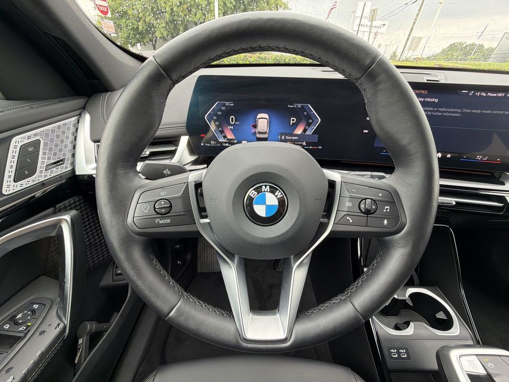 Thumbnail: 2024 BMW X1 - 10