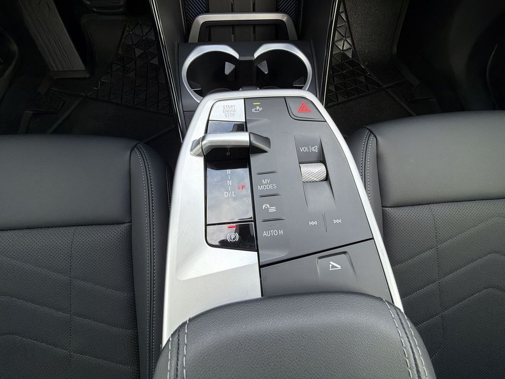 Thumbnail: 2026 BMW X1 - 16
