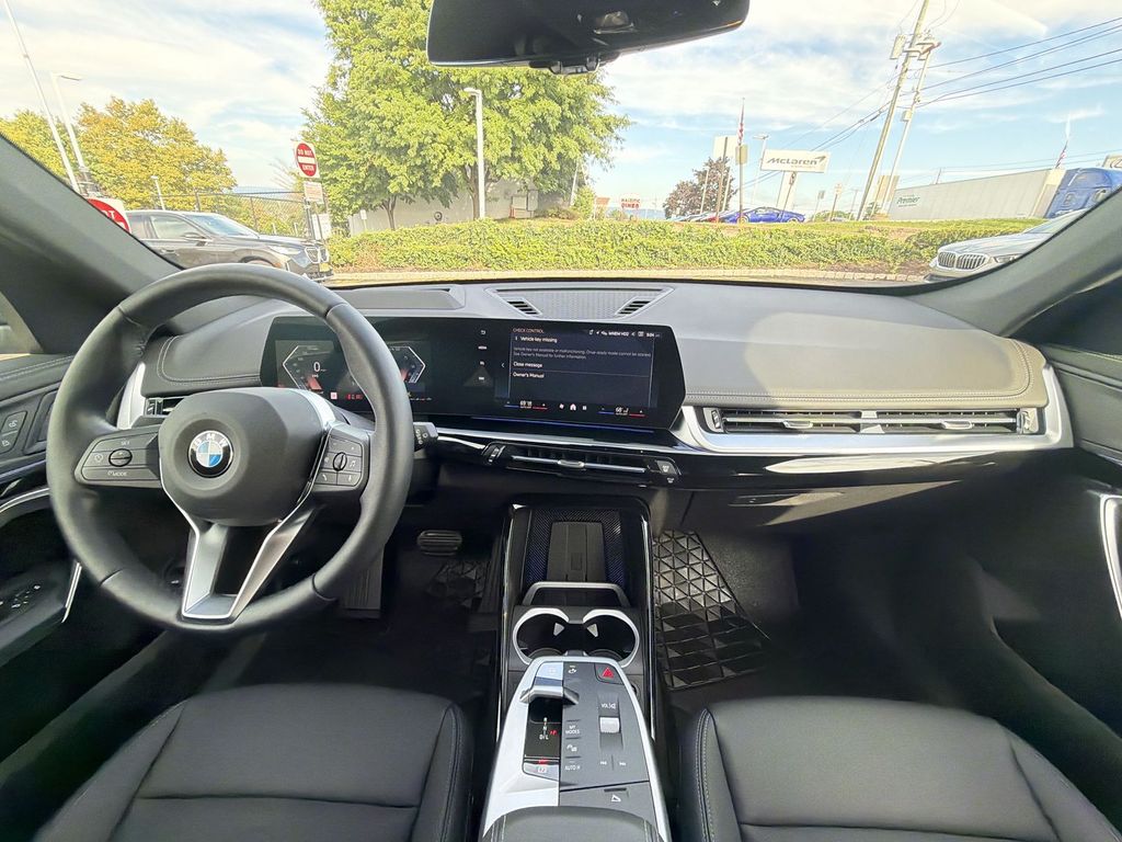 Thumbnail: 2026 BMW X1 - 2