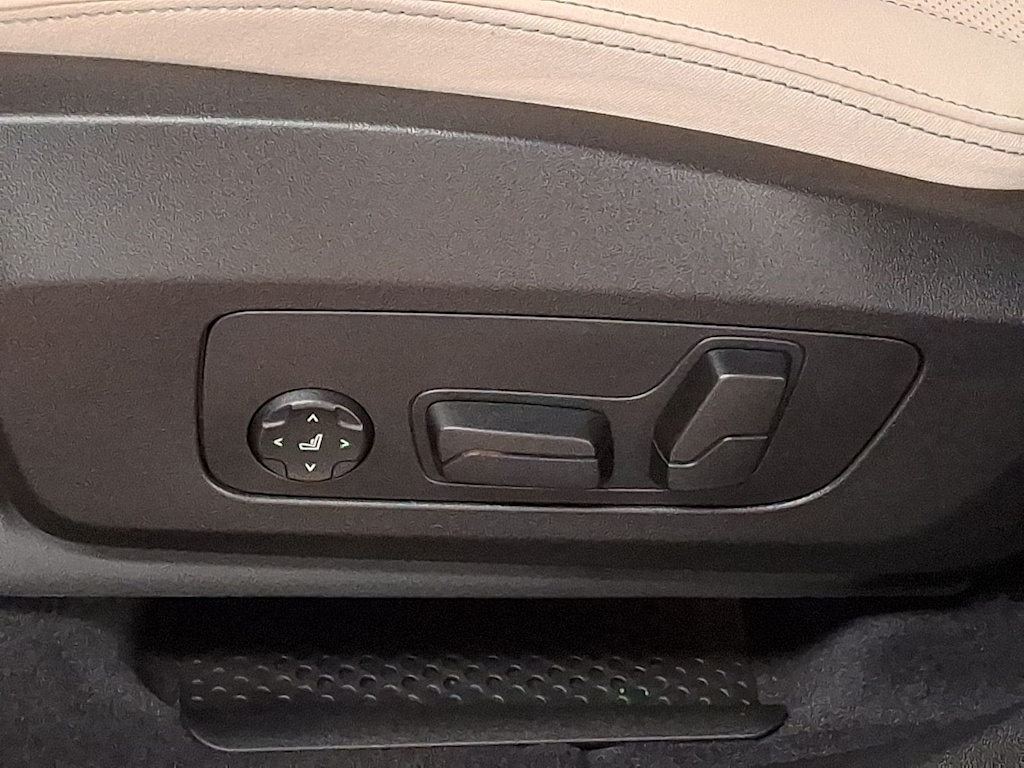 Thumbnail: 2025 BMW X1 - 17
