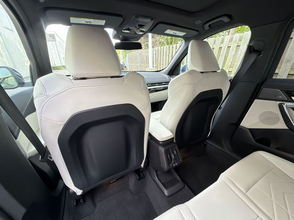 Thumbnail: 2026 BMW X1 - 13