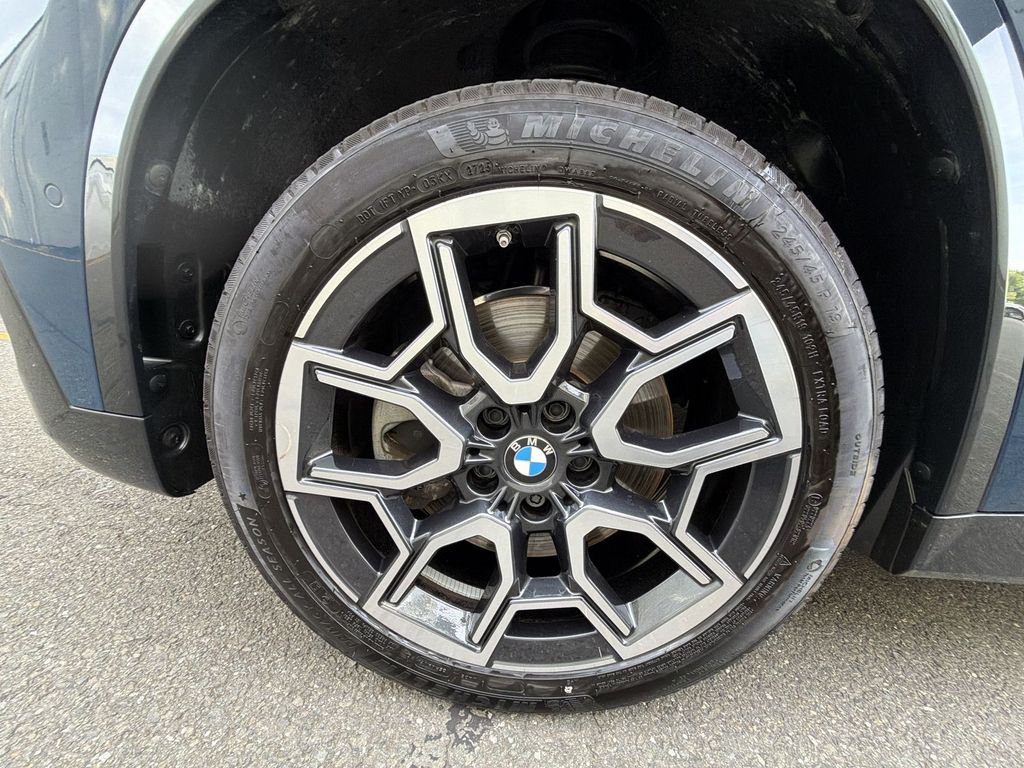 Thumbnail: 2026 BMW X1 - 8