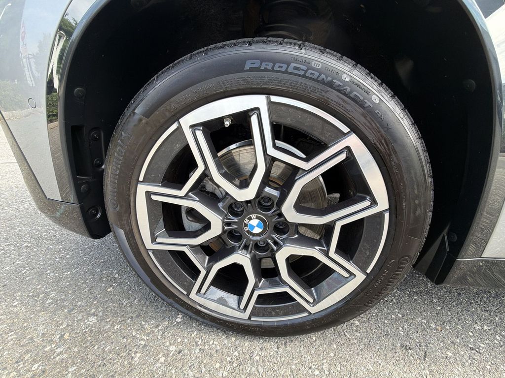 Thumbnail: 2026 BMW X1 - 8