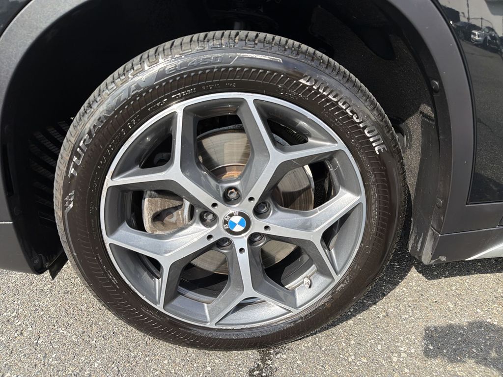 Thumbnail: 2017 BMW X1 - 7