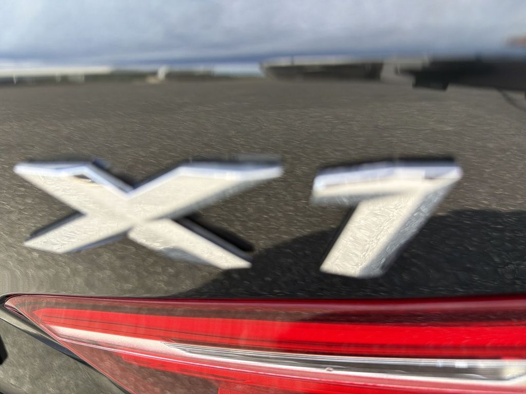 Thumbnail: 2017 BMW X1 - 26
