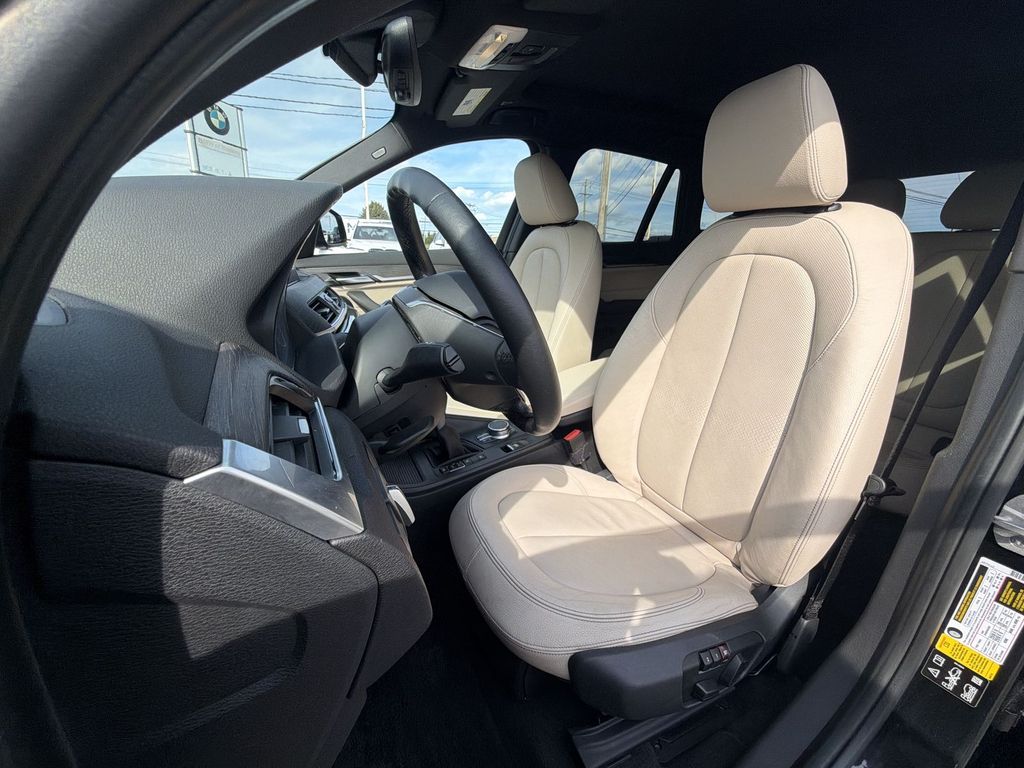 Thumbnail: 2017 BMW X1 - 27