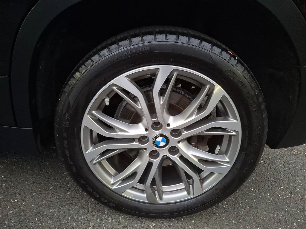 Thumbnail: 2022 BMW X2 - 6