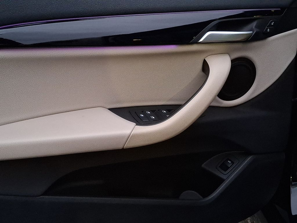 Thumbnail: 2022 BMW X2 - 16