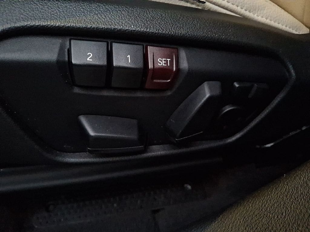 Thumbnail: 2022 BMW X2 - 17