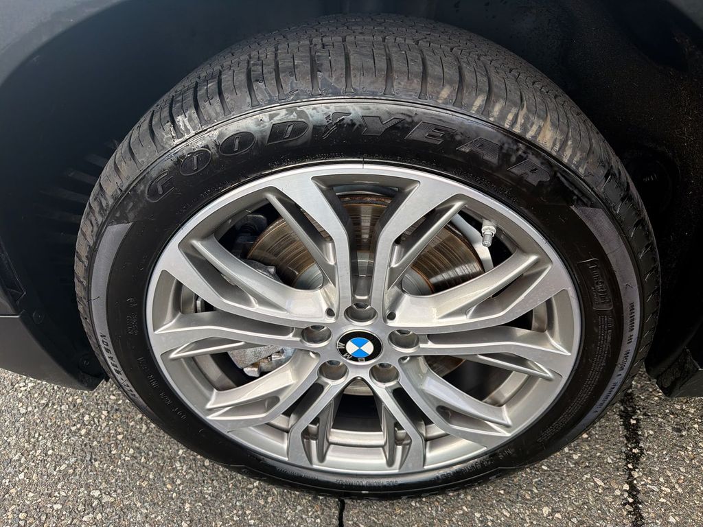 Thumbnail: 2021 BMW X2 - 8