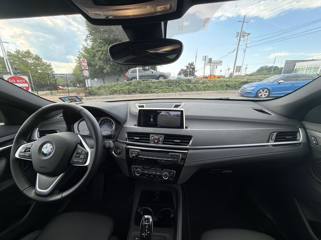 Thumbnail: 2021 BMW X2 - 2