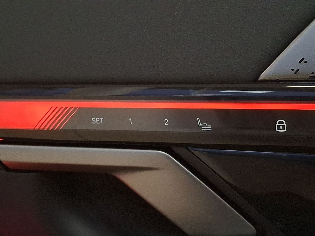 Thumbnail: 2025 BMW i5 - 26