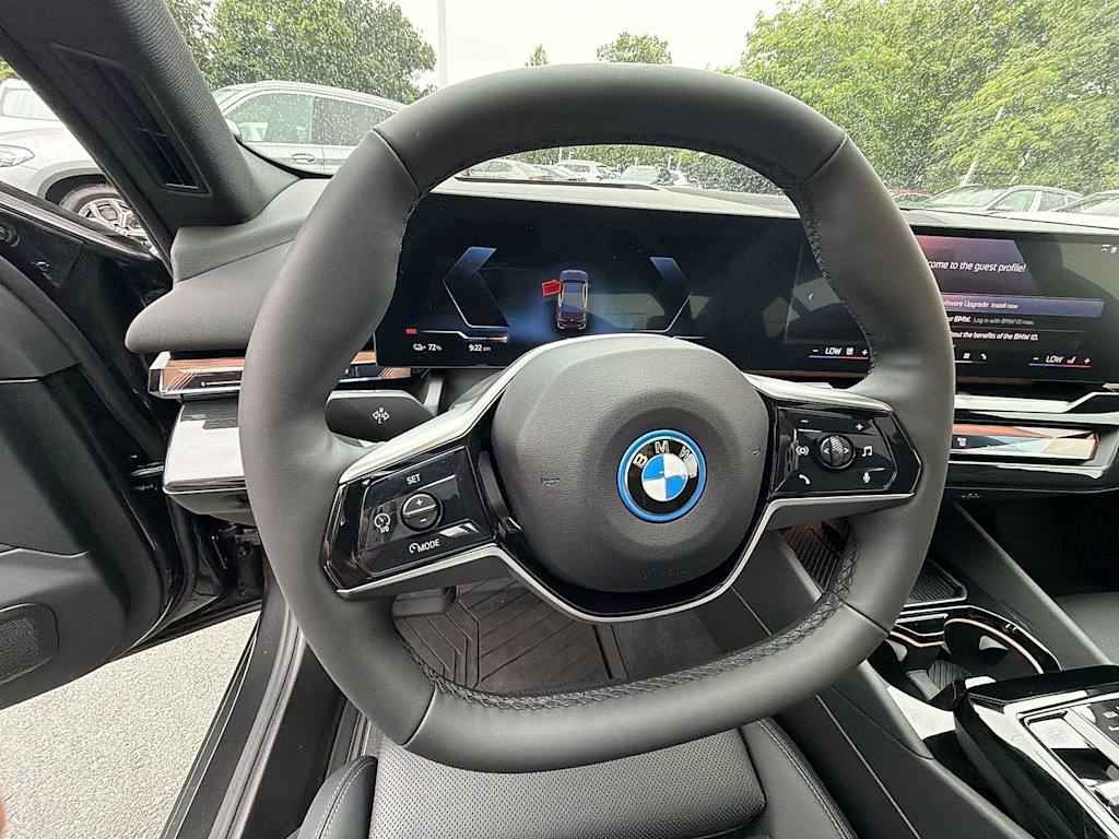 Thumbnail: 2026 BMW i5 - 9