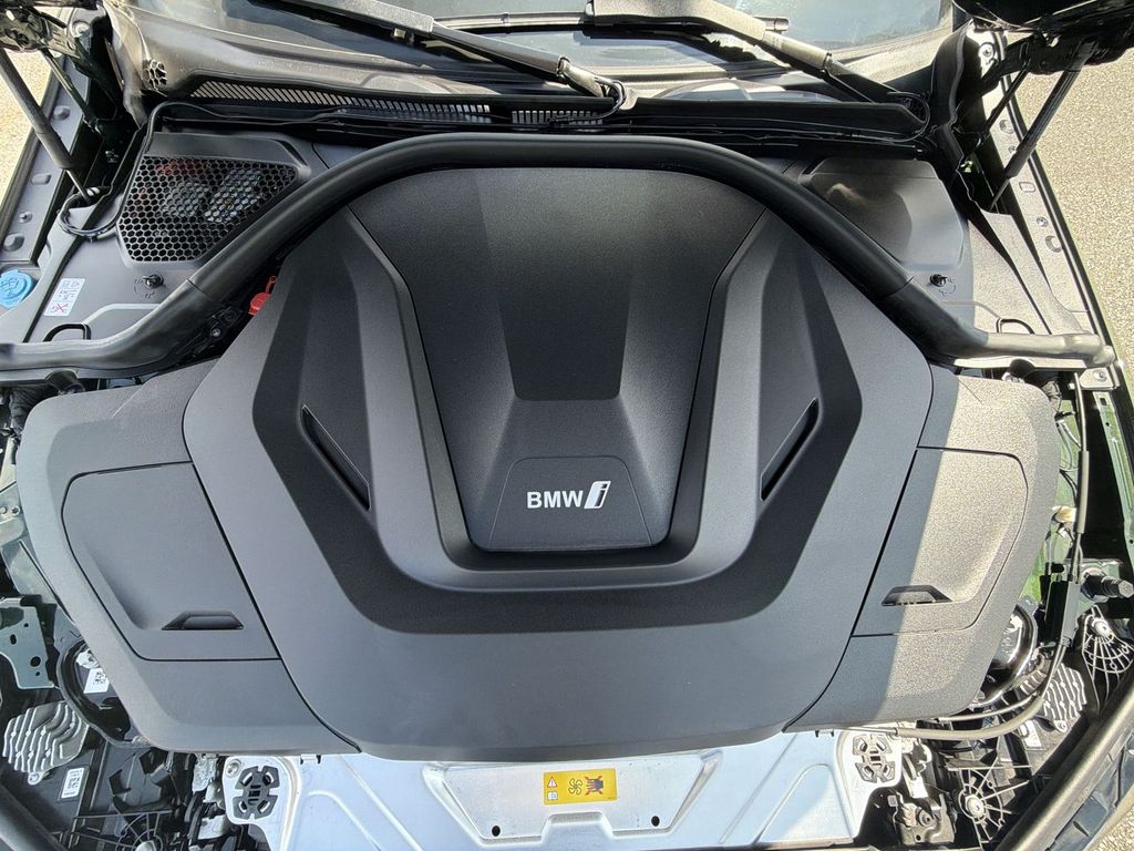Thumbnail: 2024 BMW i4 - 8