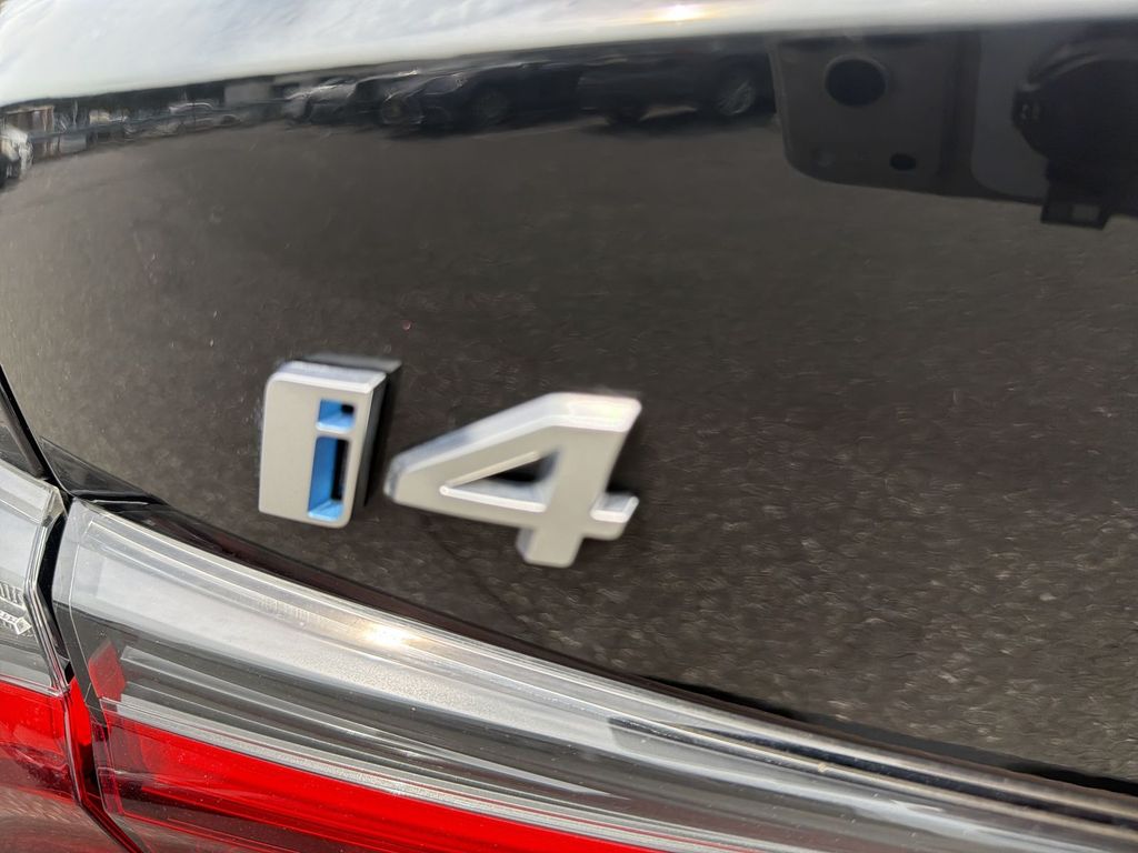 Thumbnail: 2023 BMW i4 - 7