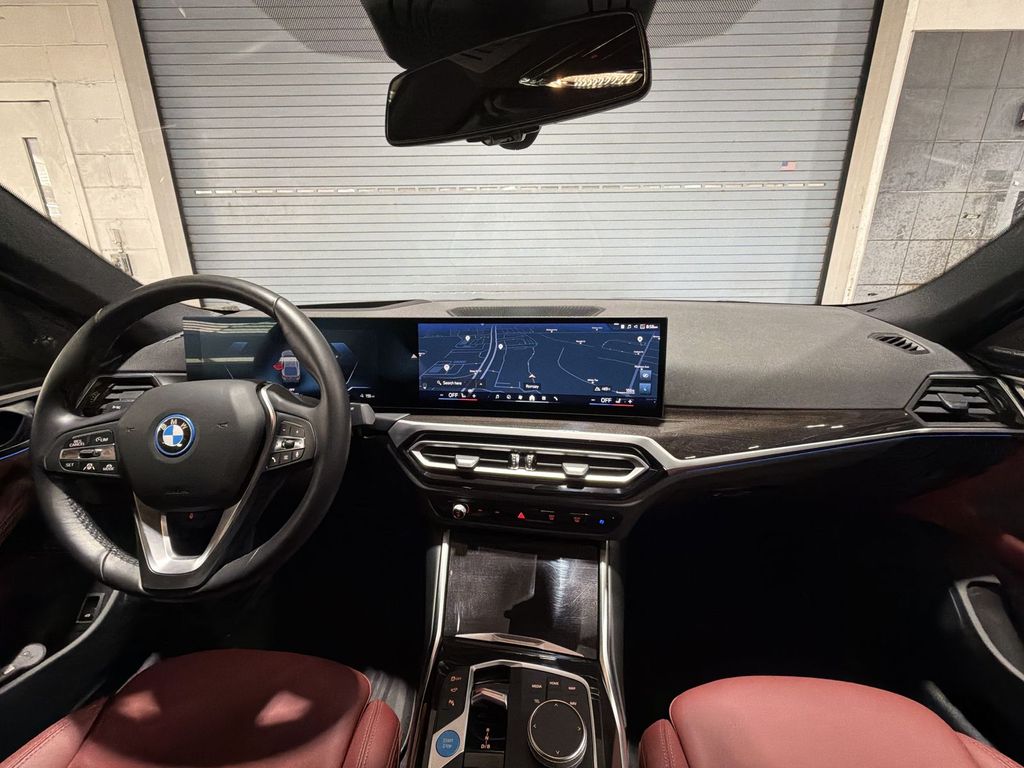 Thumbnail: 2024 BMW i4 - 2