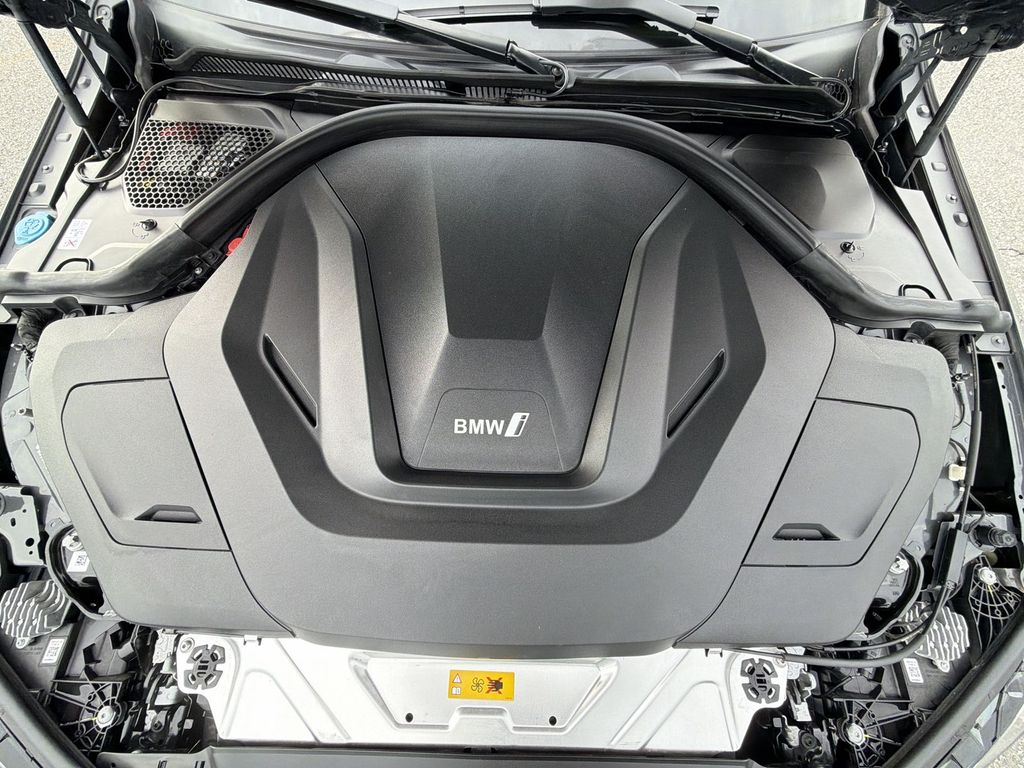 Thumbnail: 2024 BMW i4 - 9